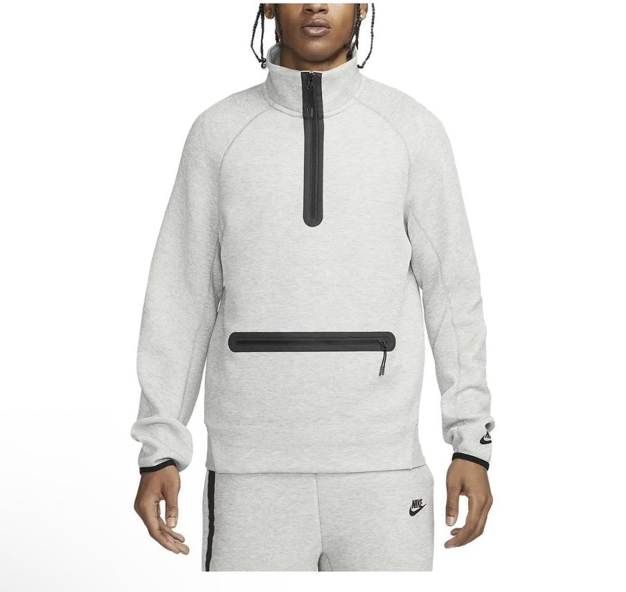 Demi zip Nike tech